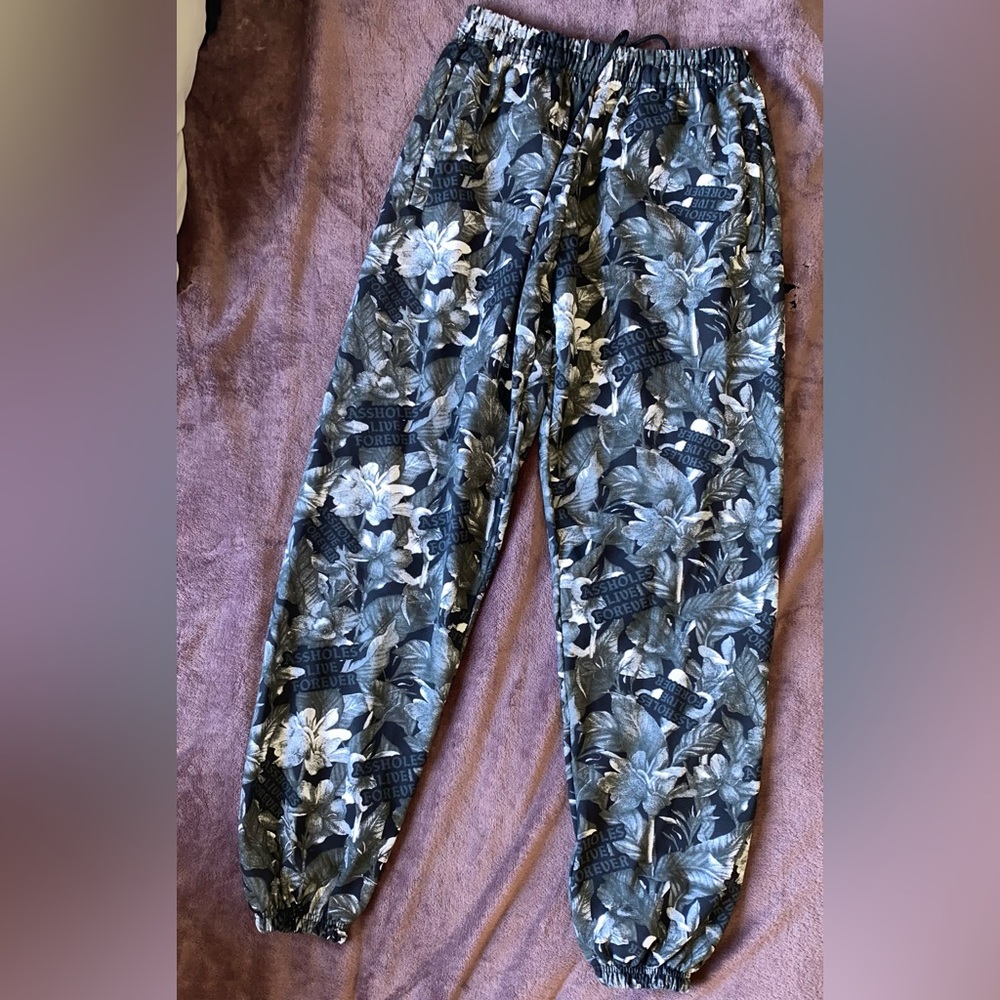 Assholes Live Forever Black & white floral / plant print sweatpants L BRAND NEW